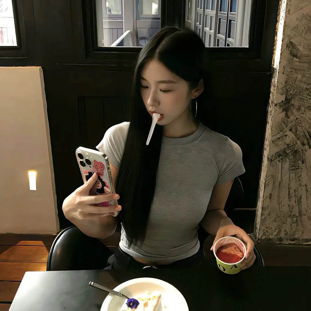 色情摄青鬼
